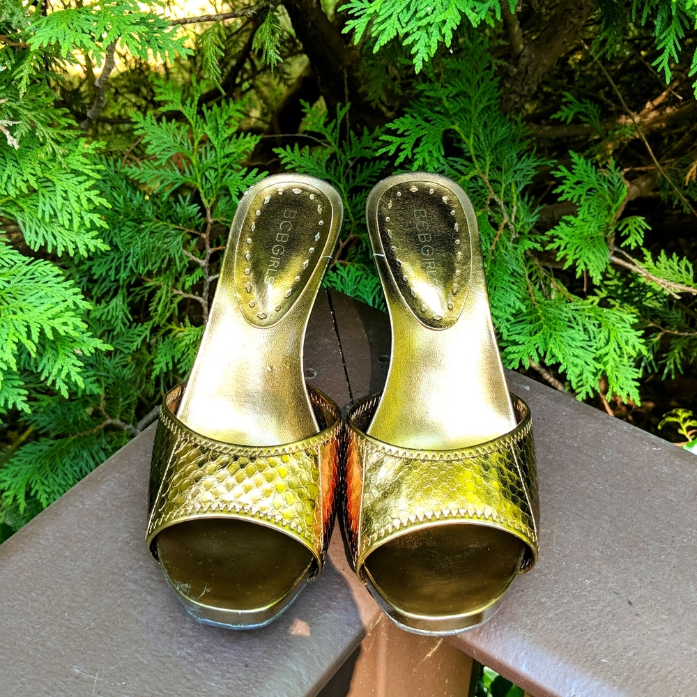 BCBG Girls Slip-on Heels